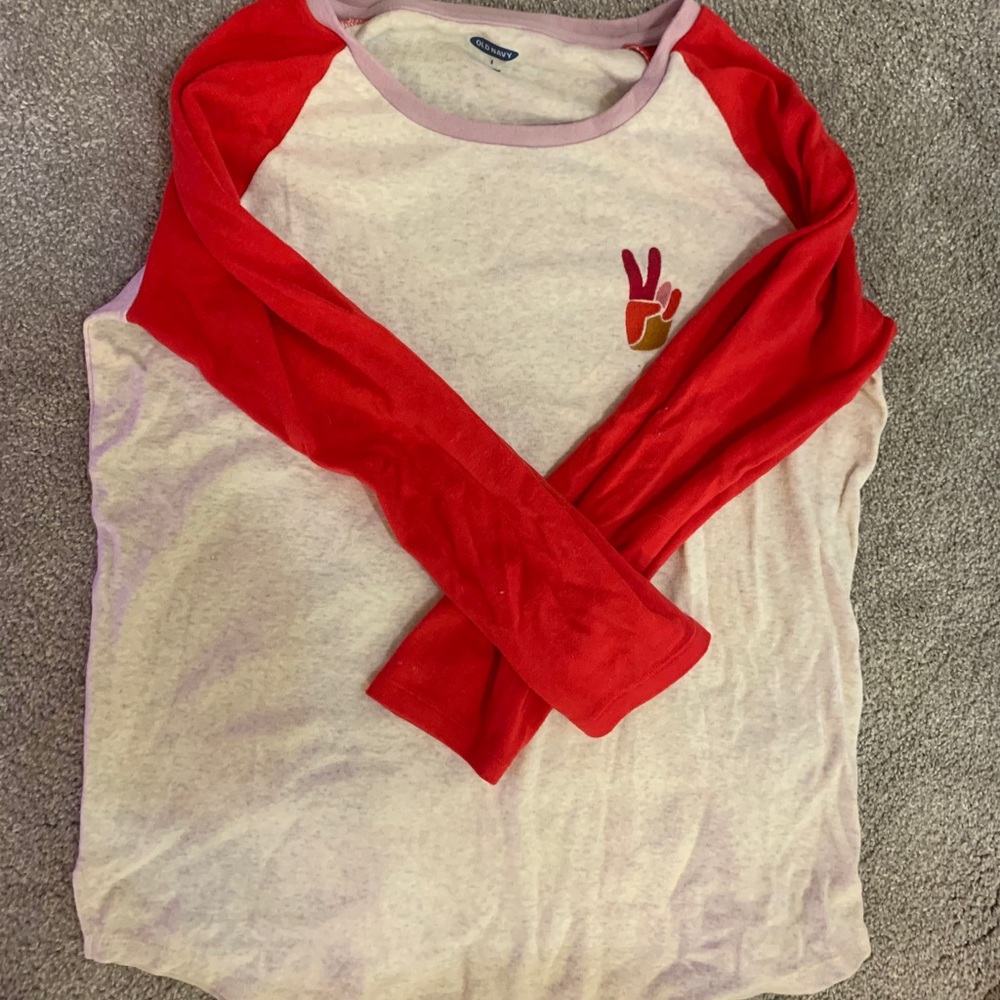 Old Navy long sleeve tee size small